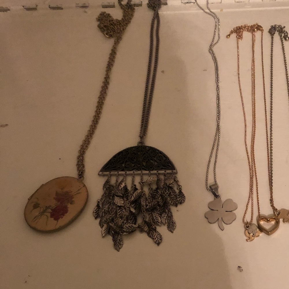 Beautiful Assorted Jewelry Bundle! - Picture 3 of 5